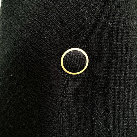 Black poncho with pockets - Picture 7 of 8